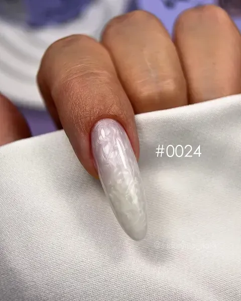 Builder Gel DNKa, 15 ml #0024 Pearl (гель для нарощення) - Зображення 2