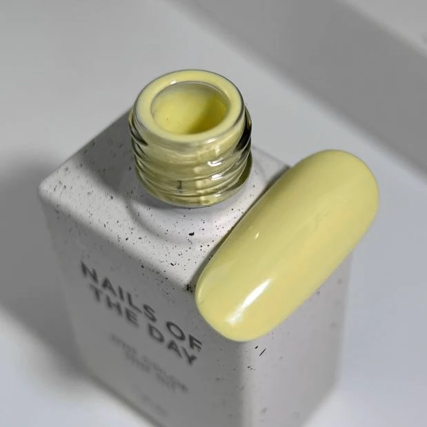NAILSOFTHEDAY Color of the month July 2025 Banana Cream, 10 мл - Зображення 2