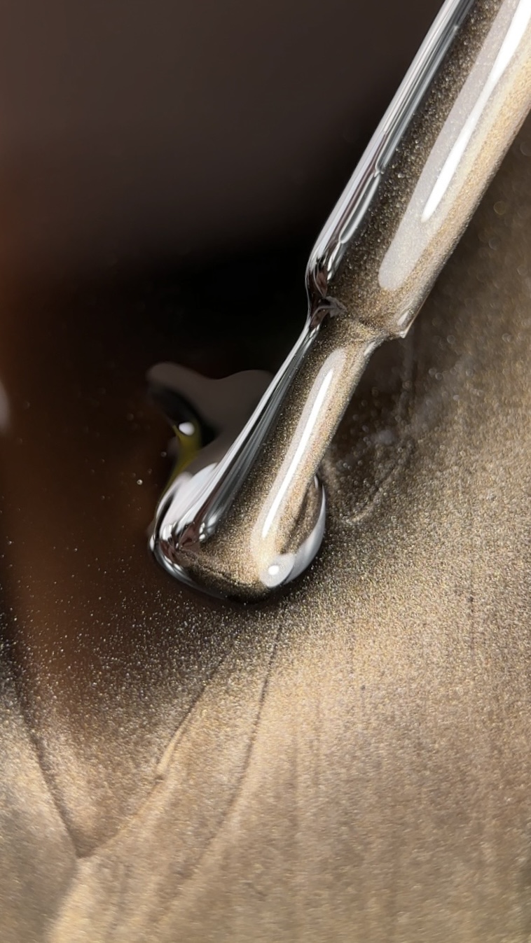 BIBLIOTEKA Гель-лак Котяче око Cat Eye № 05 Amber Ray - теплий золотий, 10 мл - Зображення 3