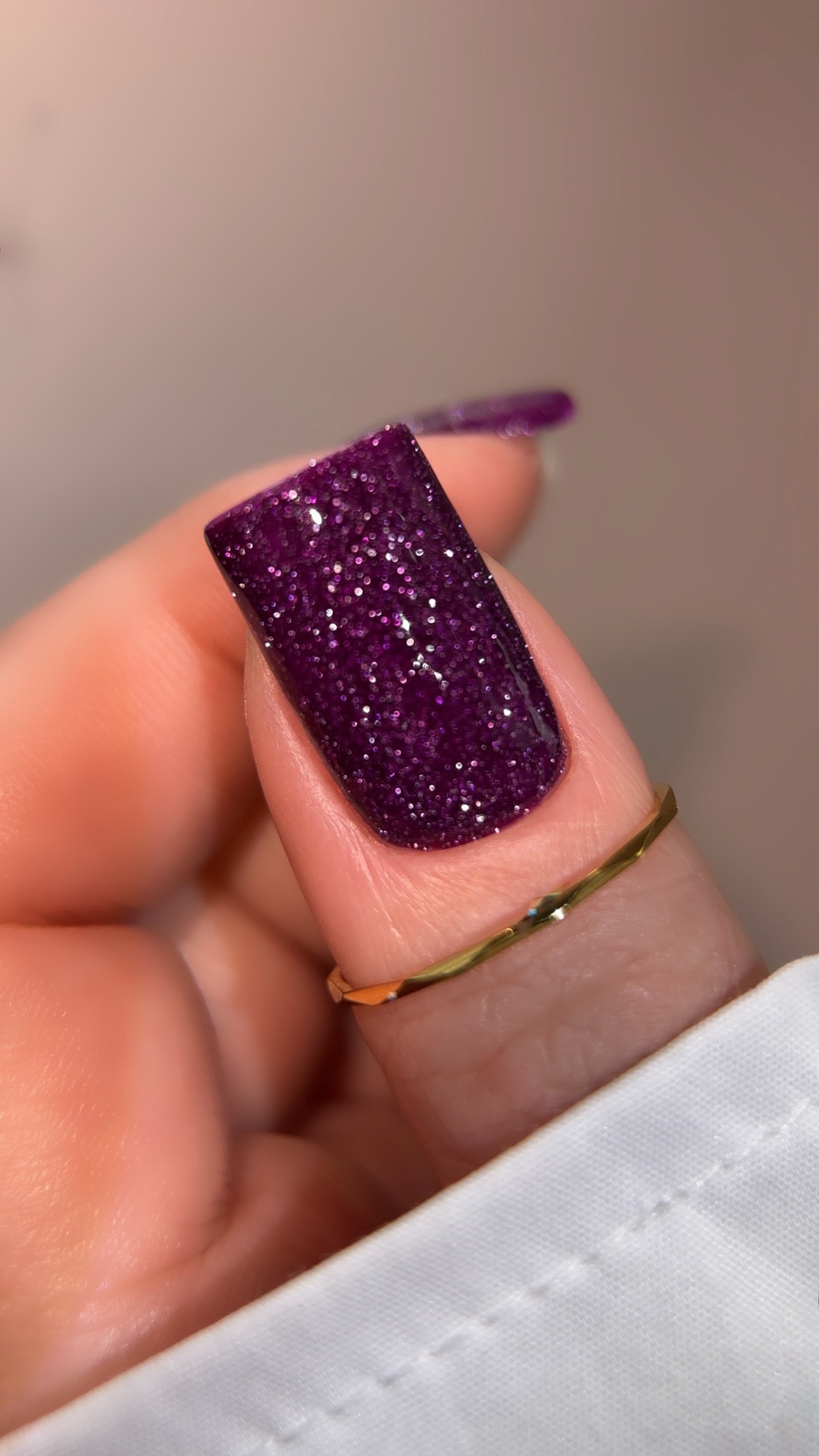 BIBLIOTEKA Гель-лак Cвітловідбиваючий Flash Gel Polish № 08 Amethyst Dust - Фіолет, 10 мл - Зображення 2