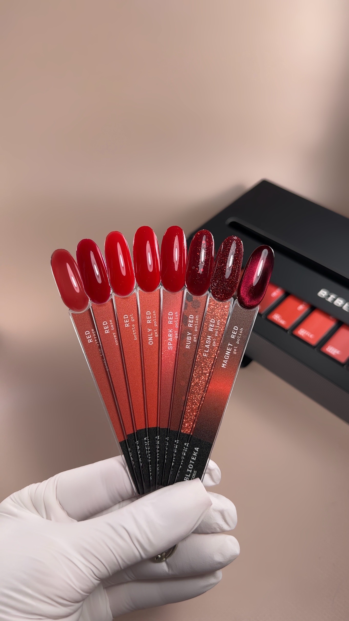 BIBLIOTEKA Камуфлюючий вітражний топ Cover Top Vitrage Red - Червоний, 10 мл - Зображення 5